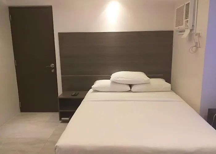Mabolo Royal Hotel