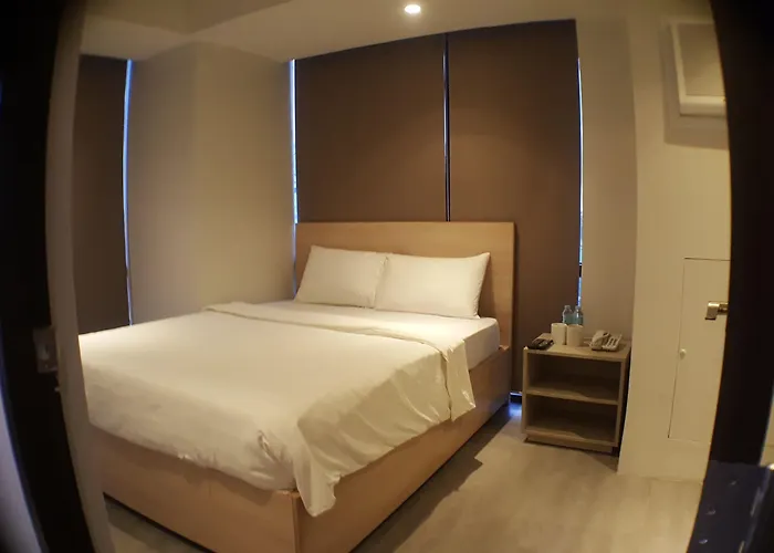 Mabolo Royal 3* Cebu