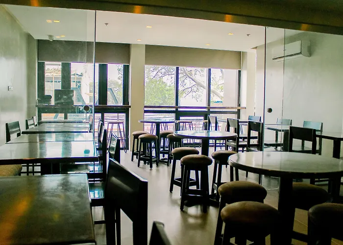 Hotel Mabolo Royal