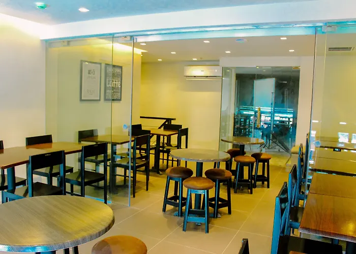 Mabolo Royal Hotel