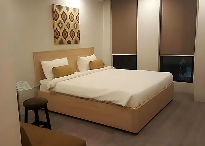 Hotel Mabolo Royal