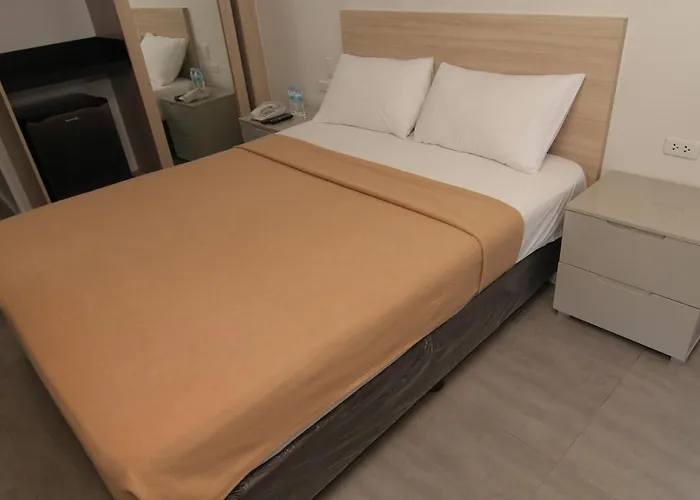Mabolo Royal 3*
